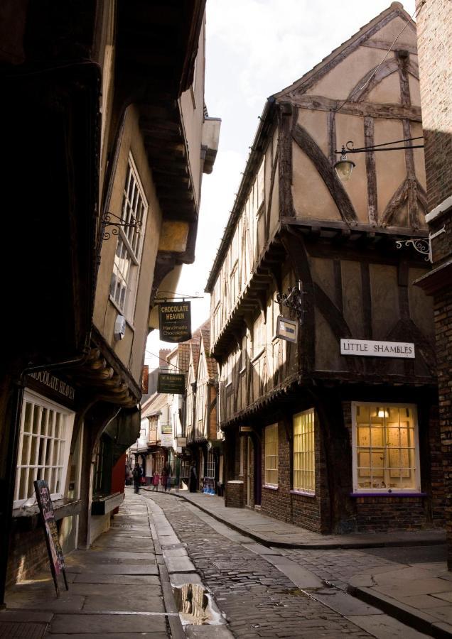 Shambles Suites In The Centre Of York, Sleeps 16 Exterior photo